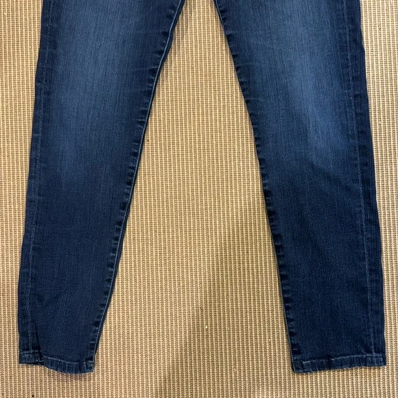 AG Farrah Skinny - Picture 3 of 10